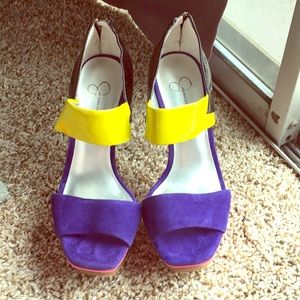 Beautiful barely worn (so sad) heels